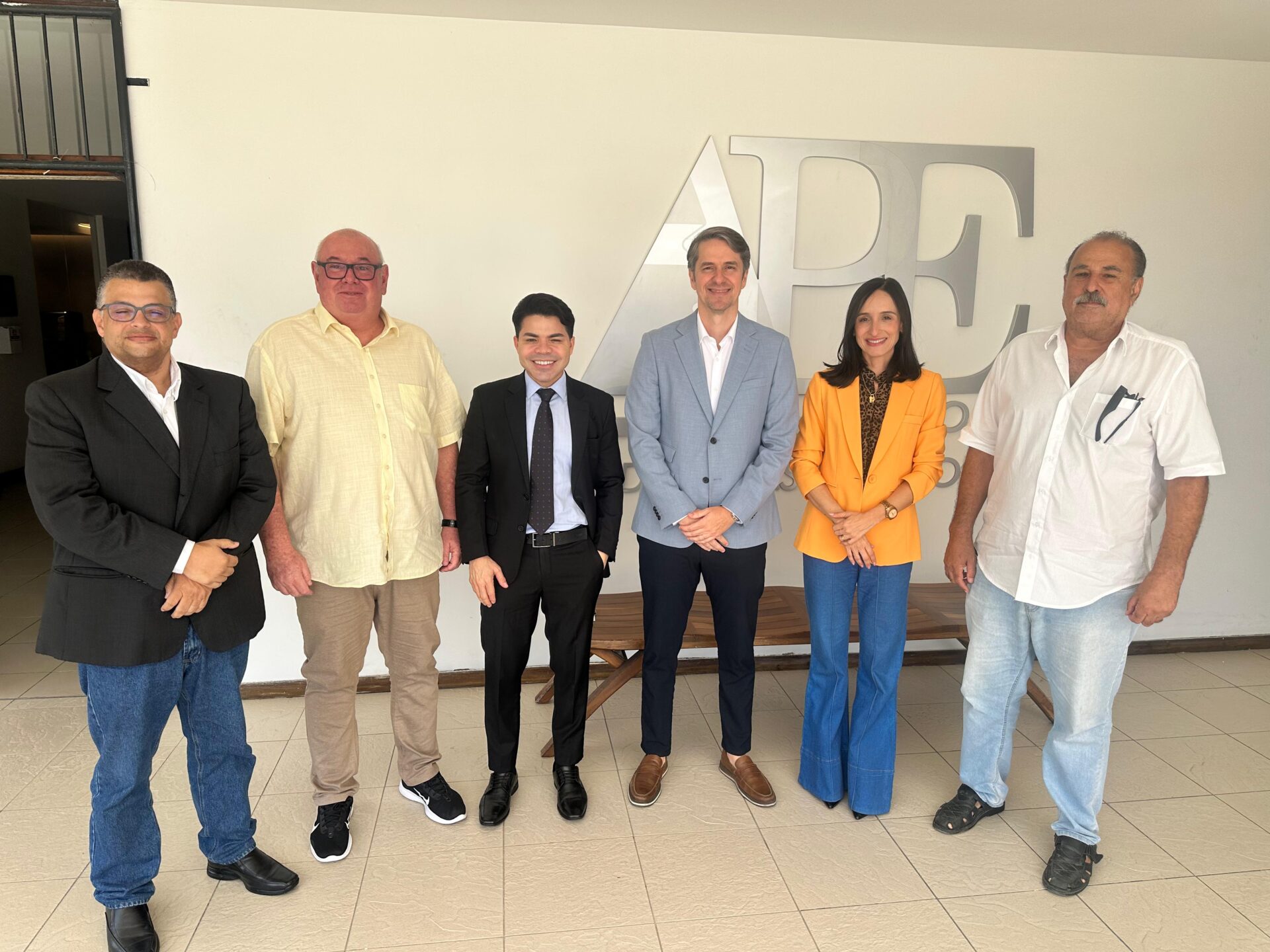 APE/AL sedia reunião do FOCATE e reforça união das carreiras típicas de Estado em defesa do serviço público